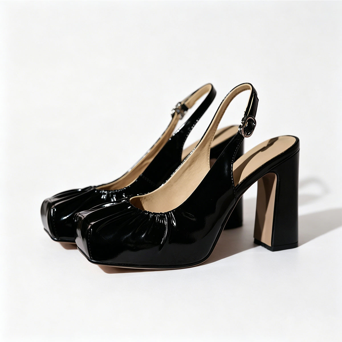 أحذية زفاف من جلد البقر بنعل س - مراجعة Women Bags And Shoes وسعره